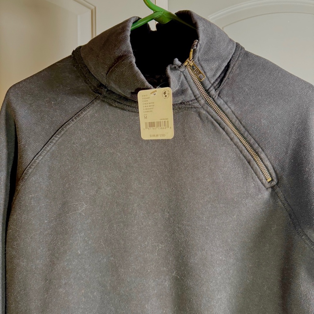 We The Free Black Sweatshirt SZ M - Picture 2 of 9